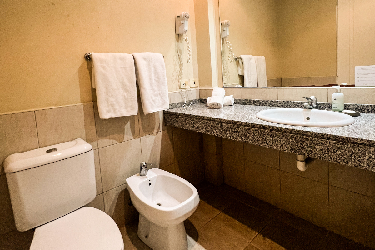 Habitación Senior King - Wyndham Garden Campana (12)