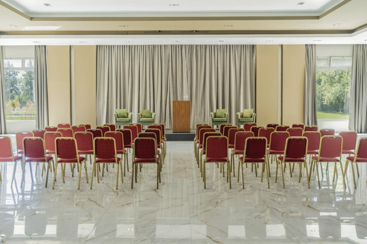 salon-río-de-la-plata-eventos-wyndham-garden-campana-auditorio-frente