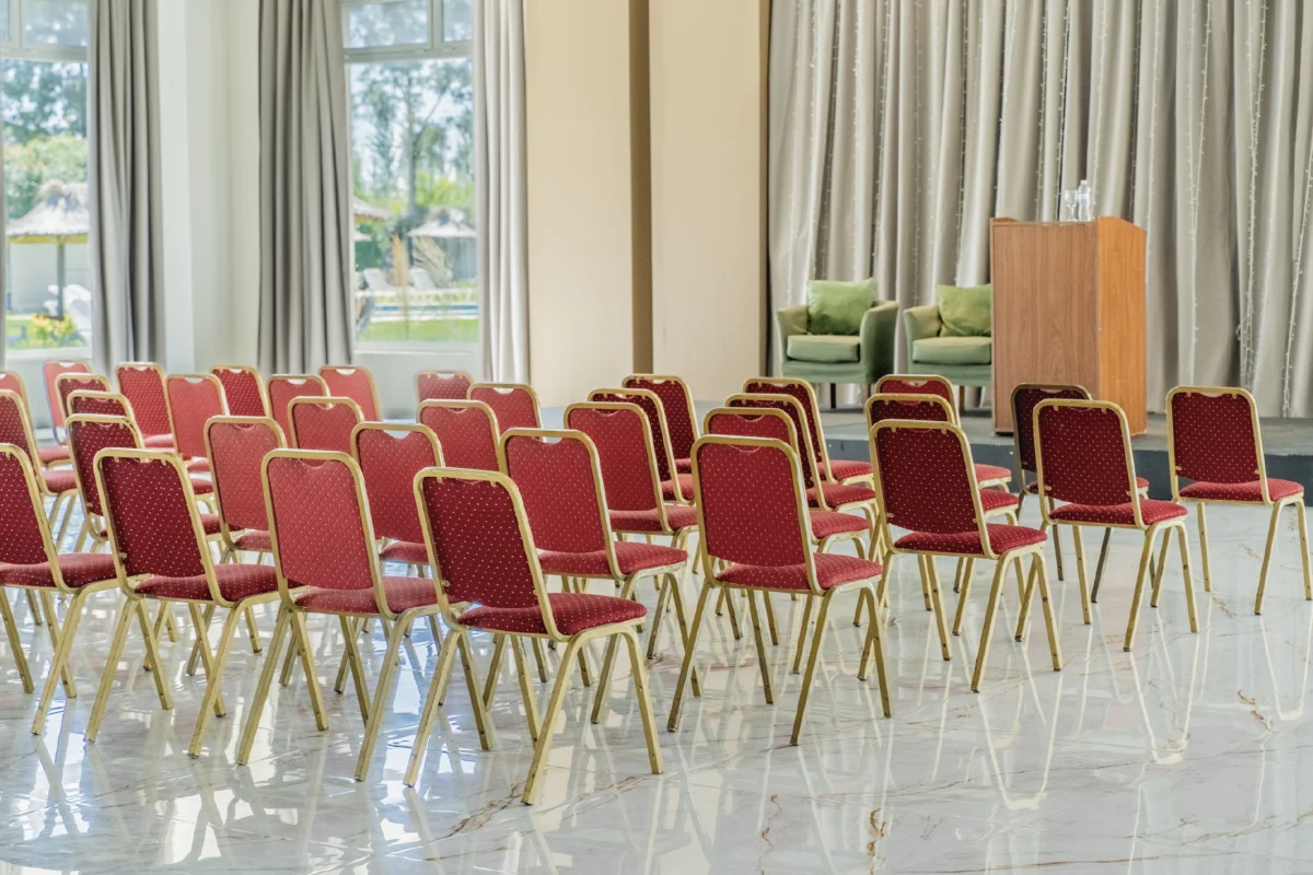 salon-río-de-la-plata-eventos-wyndham-garden-campana-auditorio-perfil