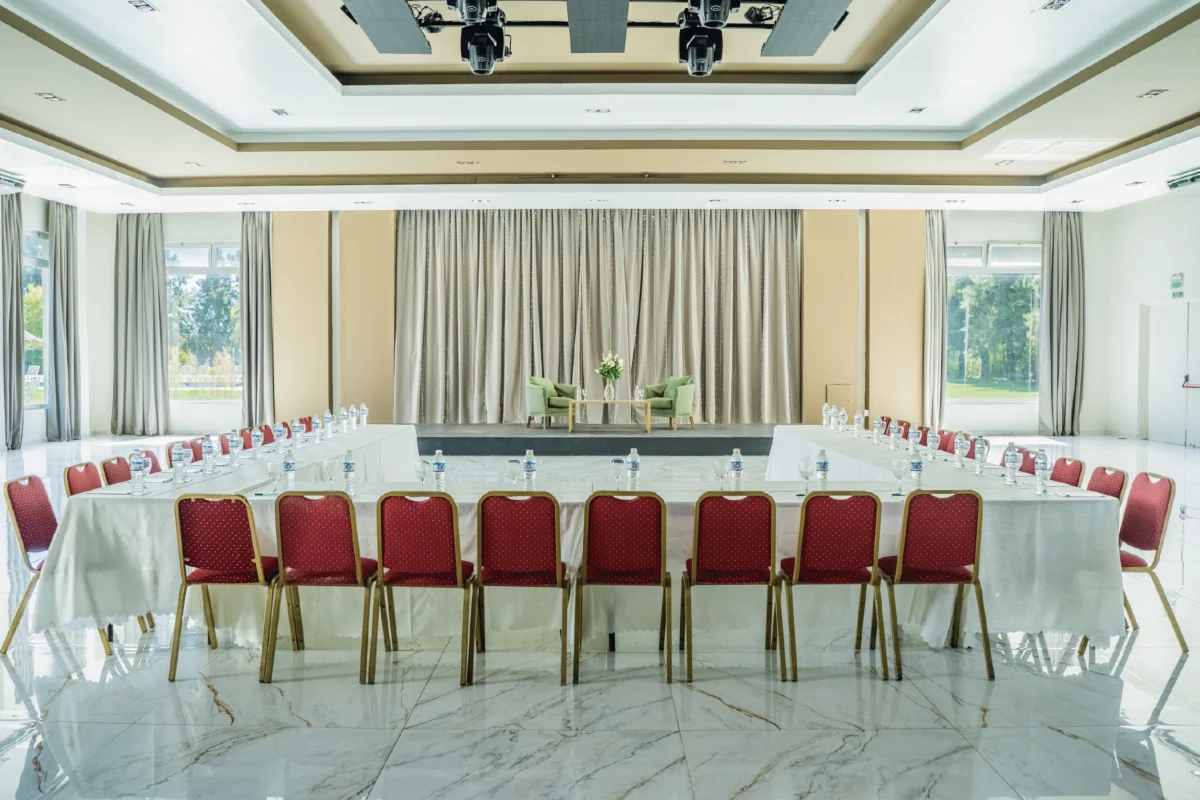 salon-río-de-la-plata-eventos-wyndham-garden-campana-formato-u