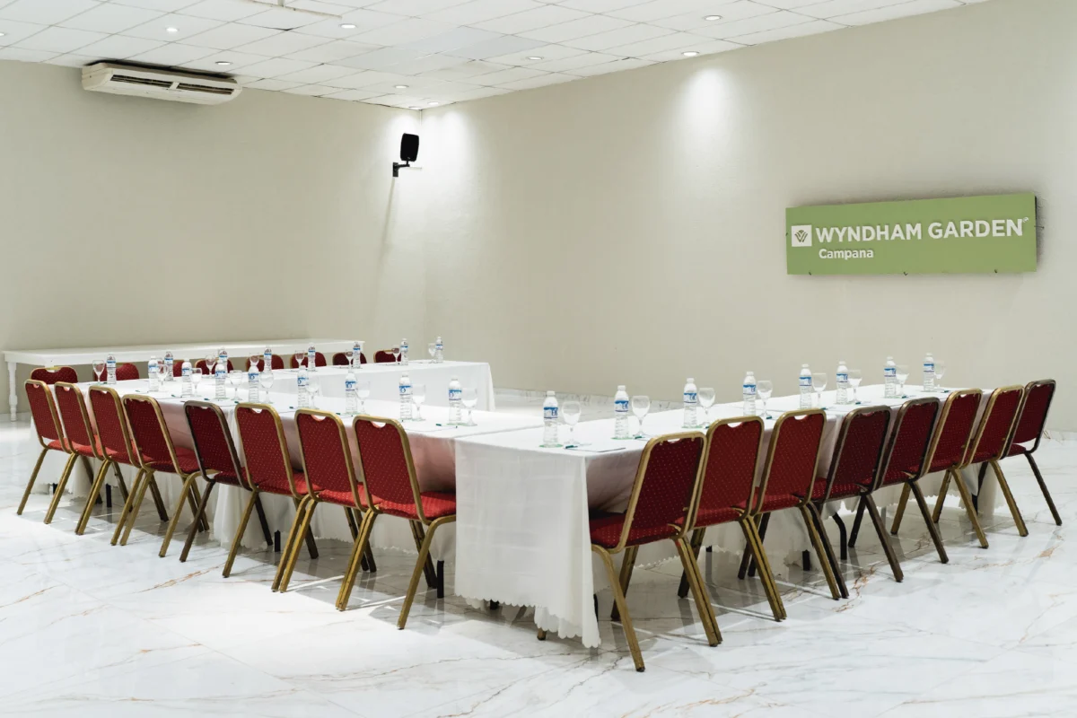 salon-rio-lujan-wyndham-garden-campana-formato-u